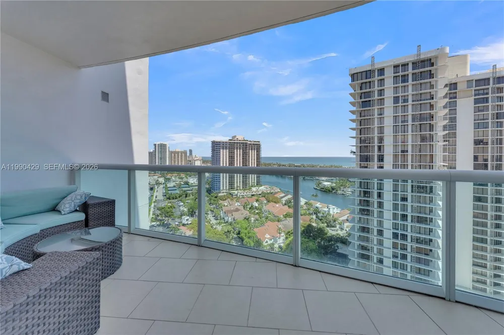 19400 Turnberry Way #2011 Aventura, FL 33180