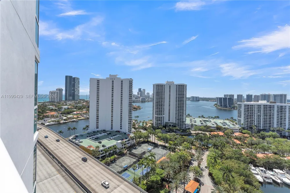 19400 Turnberry Way #2011 Aventura, FL 33180