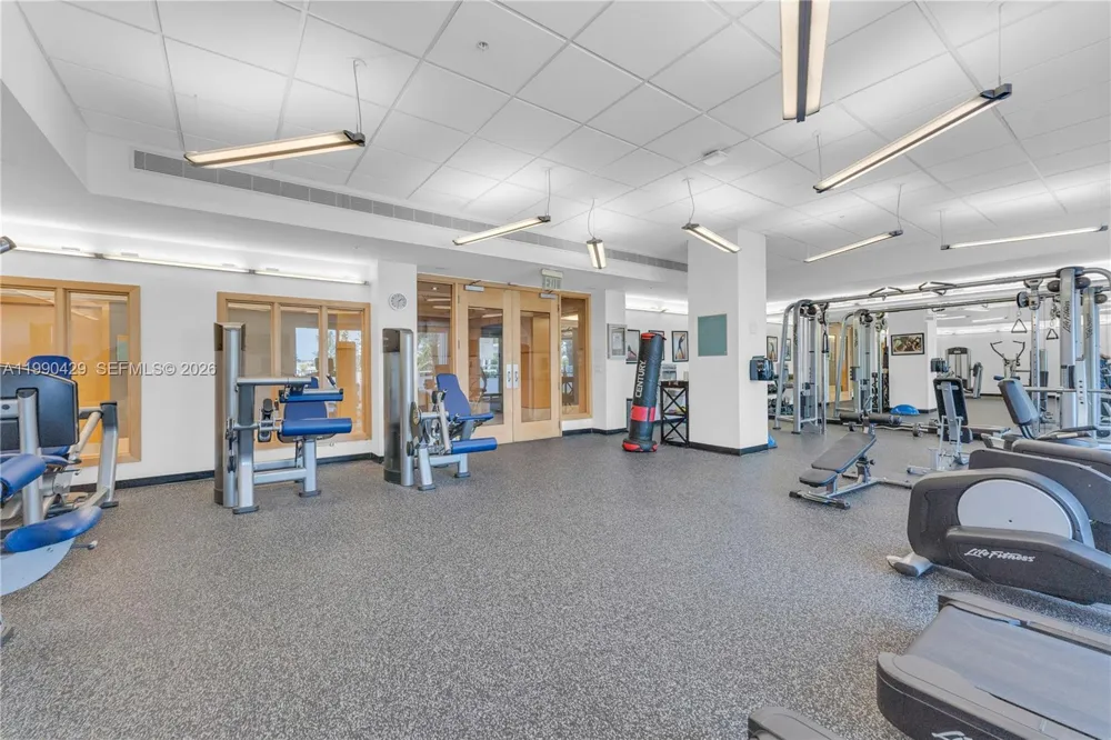 19400 Turnberry Way #2011 Aventura, FL 33180