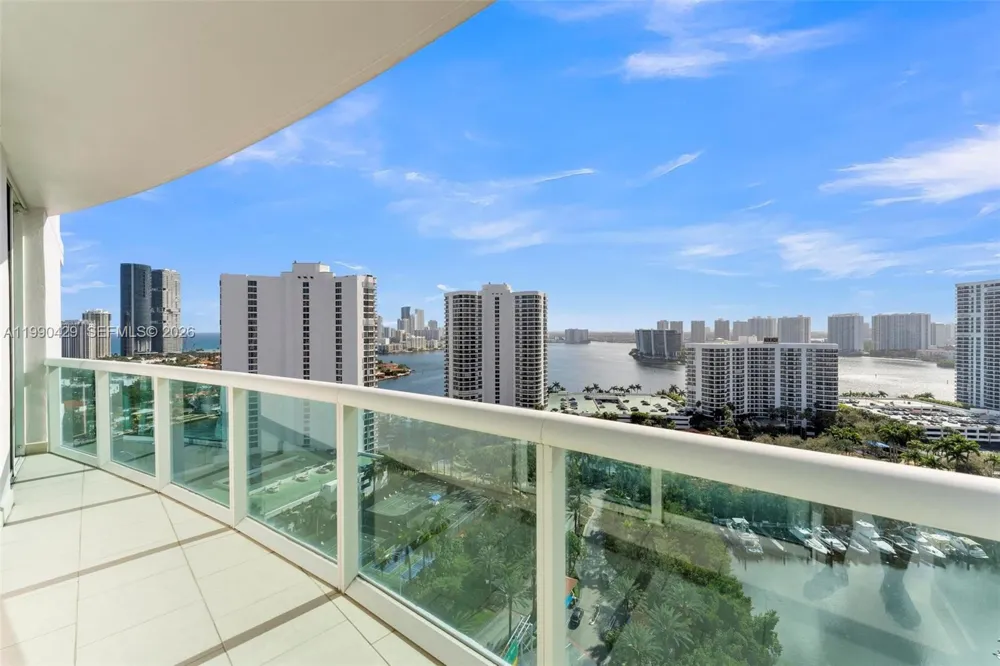 19400 Turnberry Way #2011 Aventura, FL 33180