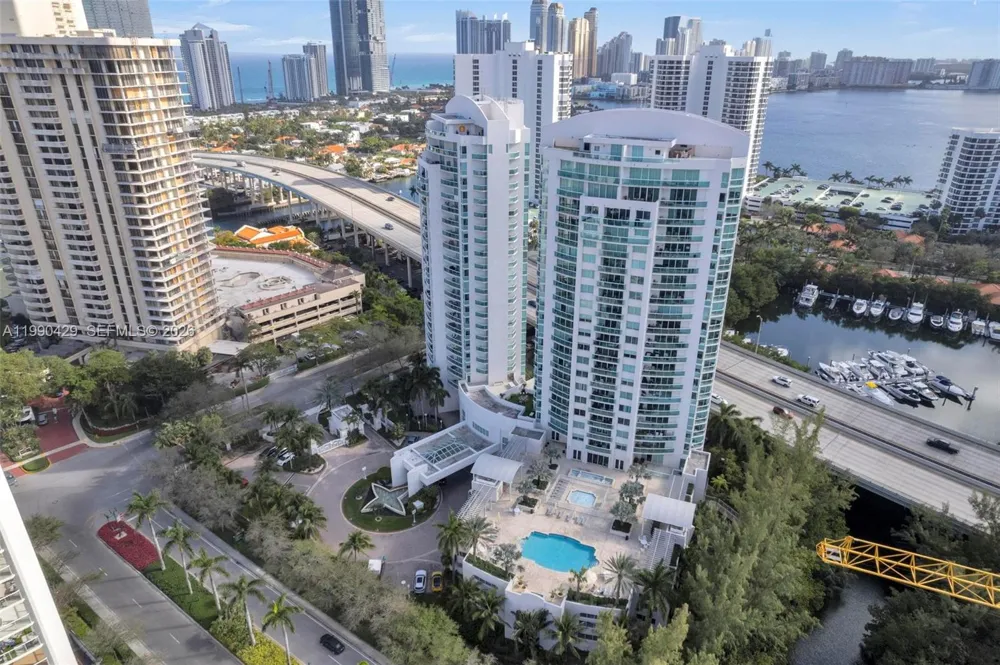 19400 Turnberry Way #2011 Aventura, FL 33180