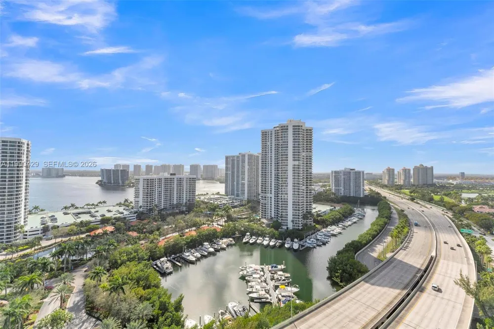 19400 Turnberry Way #2011 Aventura, FL 33180