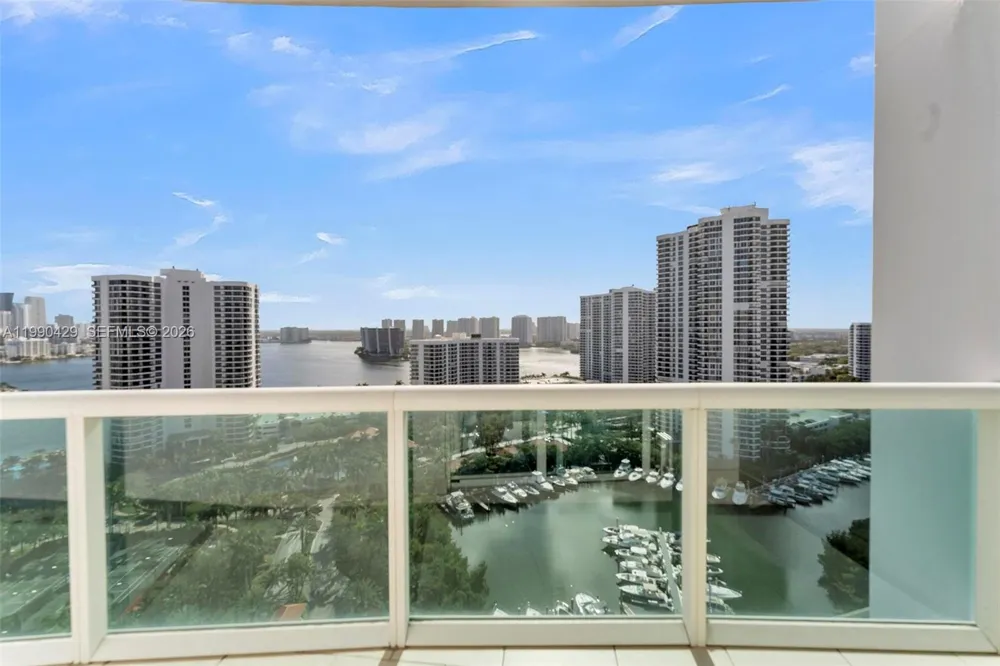 19400 Turnberry Way #2011 Aventura, FL 33180