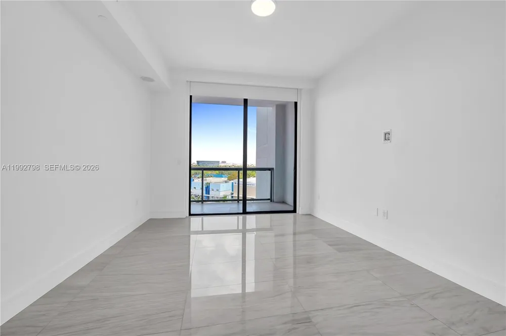 3300 NE 188th St #615 Aventura, FL 33180