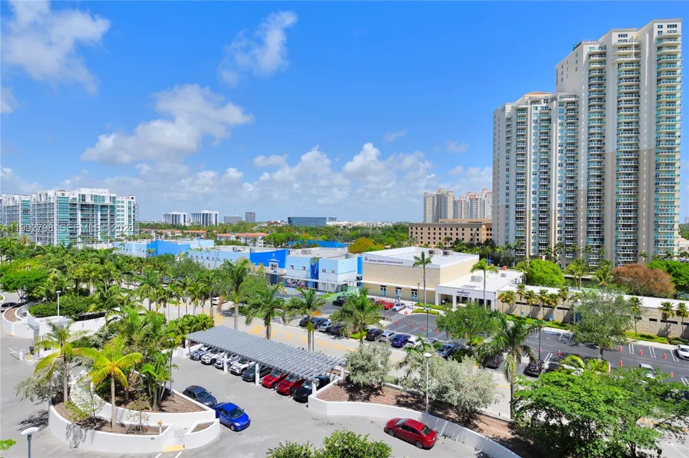 3300 NE 188th St #615 Aventura, FL 33180