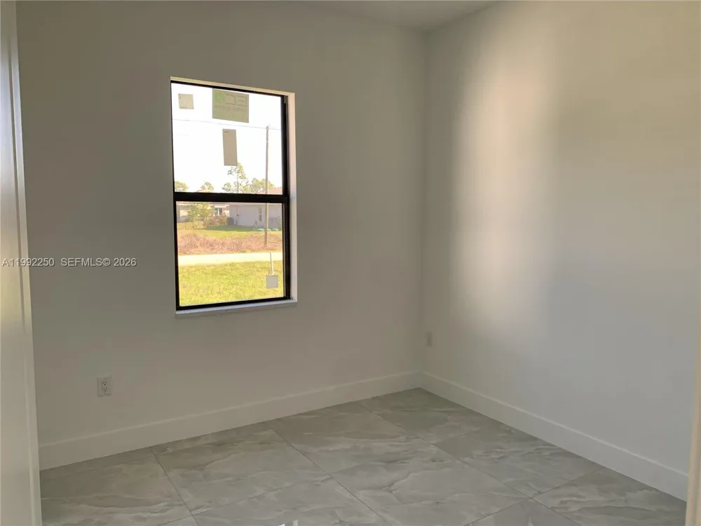 442 Redwing St Lehigh Acres, FL 33974