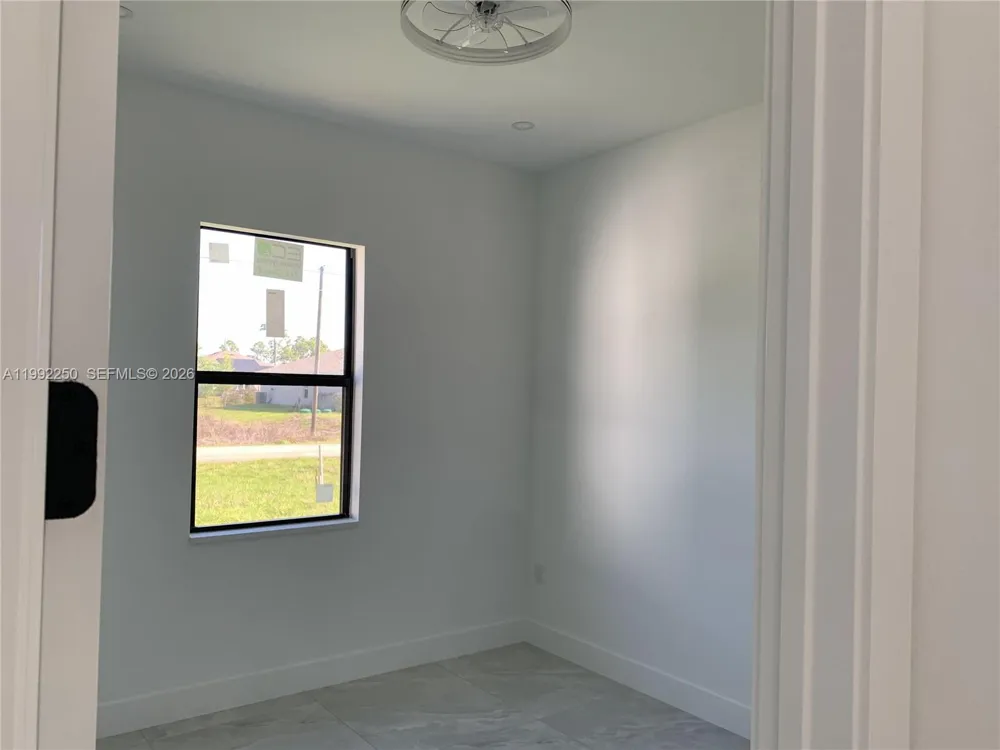 442 Redwing St Lehigh Acres, FL 33974
