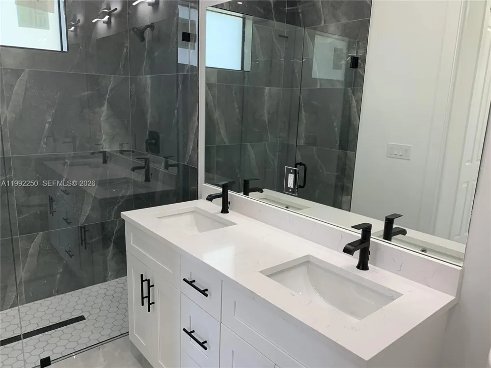 442 Redwing St Lehigh Acres, FL 33974