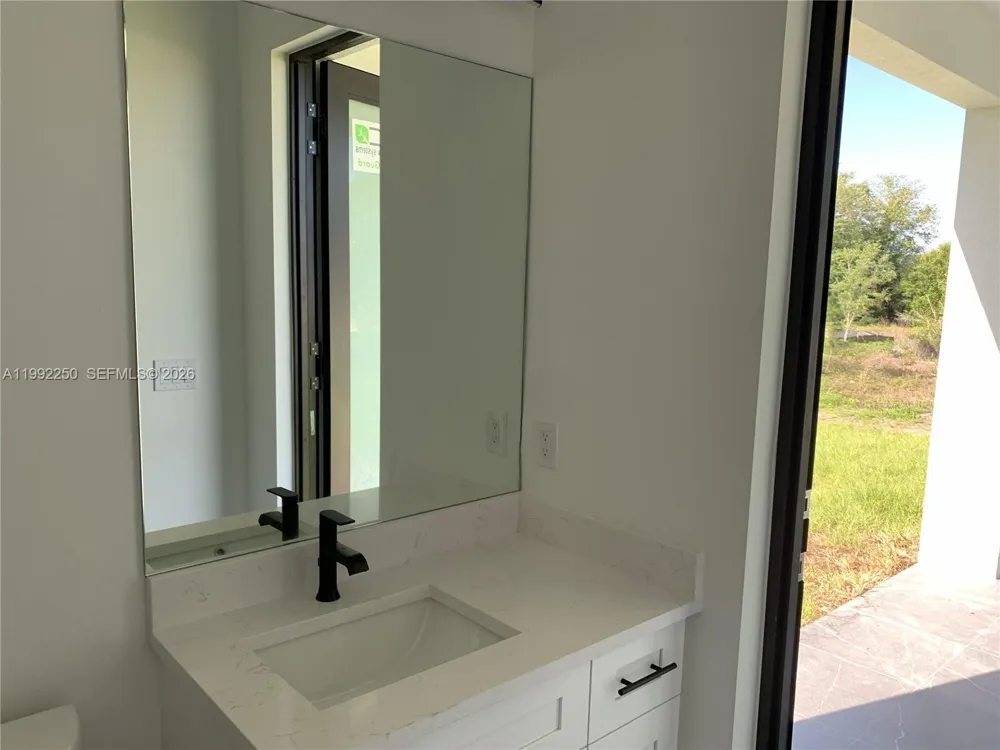 442 Redwing St Lehigh Acres, FL 33974