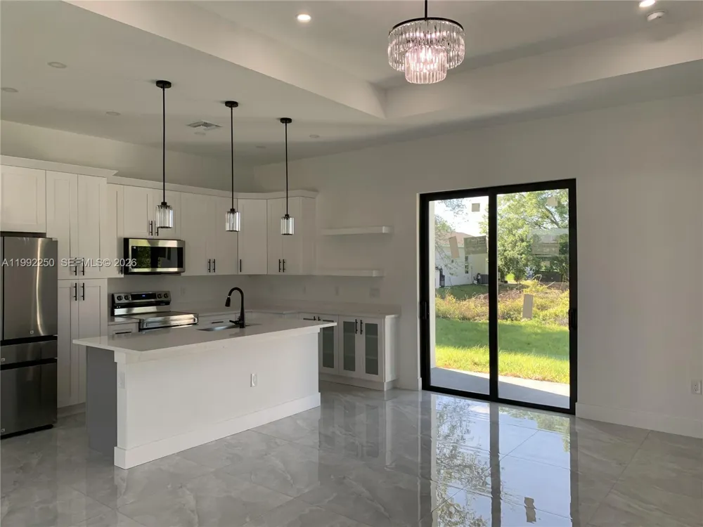 442 Redwing St Lehigh Acres, FL 33974