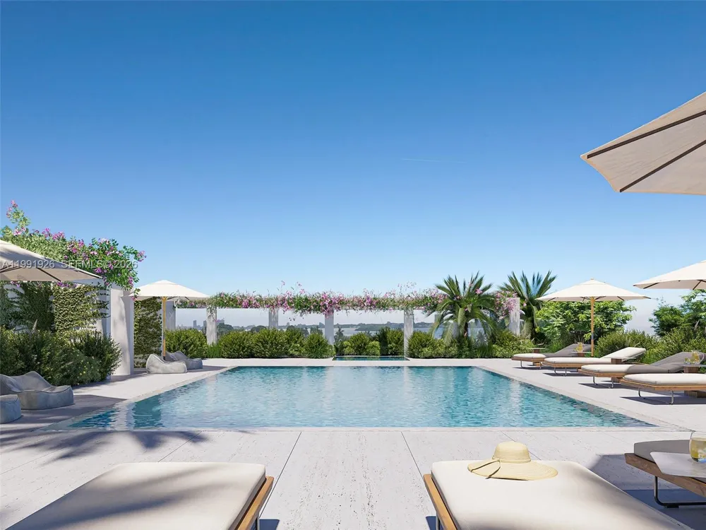 9900 W Bay Harbor Dr #704 Bay Harbor Islands, FL 33154