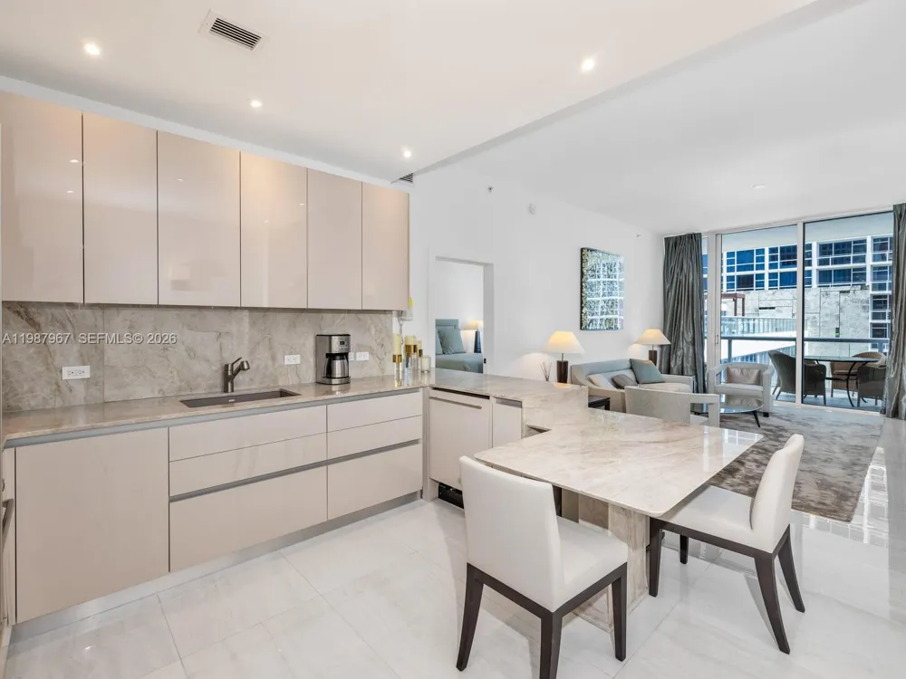 6799 Collins Ave #501 Miami Beach, FL 33141