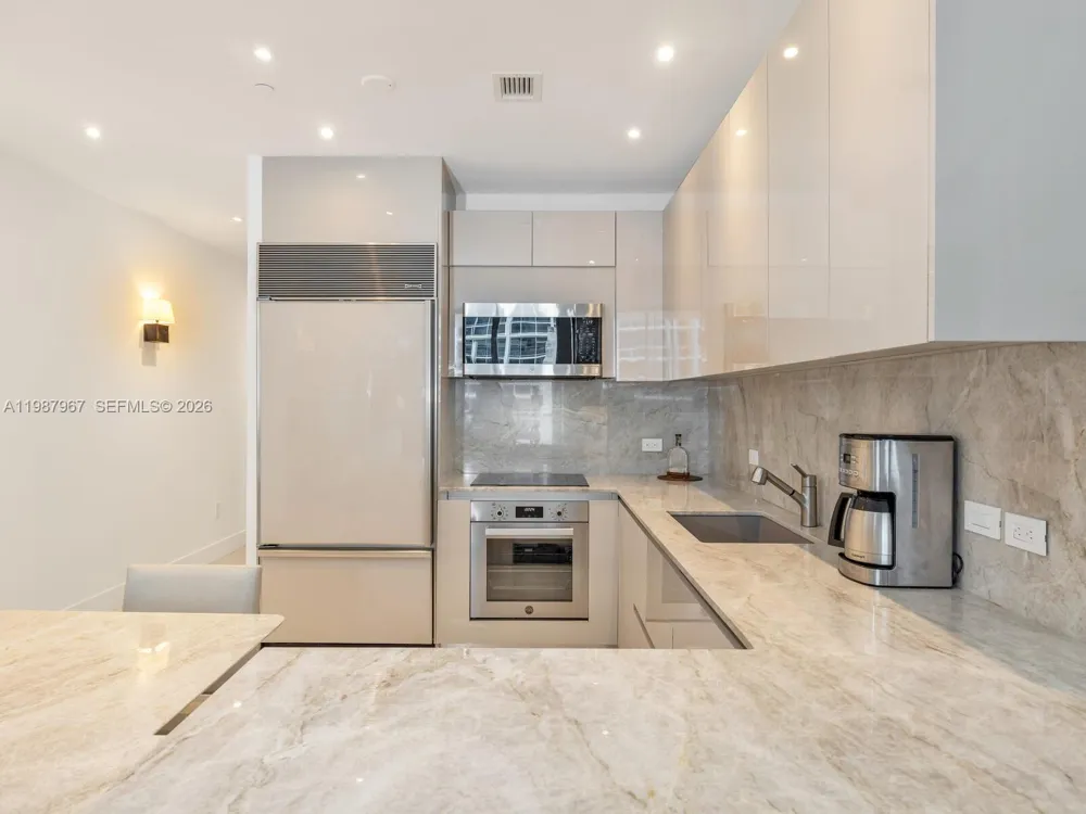 6799 Collins Ave #501 Miami Beach, FL 33141