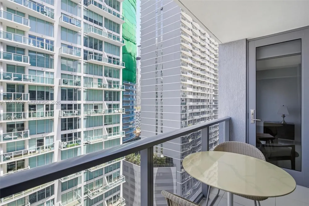 31 SE 6th St #2504 Miami, FL 33131