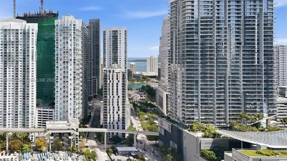 31 SE 6th St #2504 Miami, FL 33131