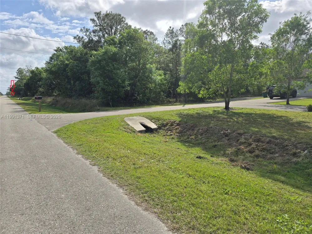 2844 70th Ave NE Naples, FL 34120