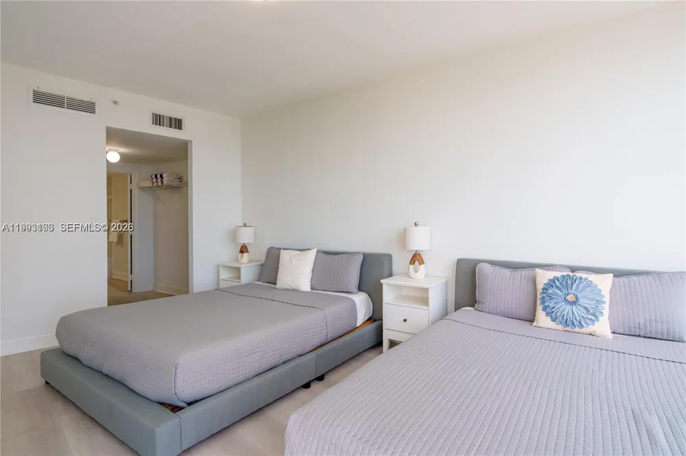1750 Bayshore Dr #2401 Miami, FL 33132