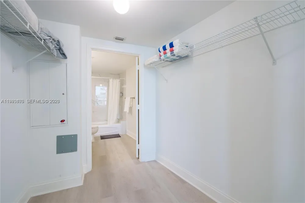 1750 Bayshore Dr #2401 Miami, FL 33132