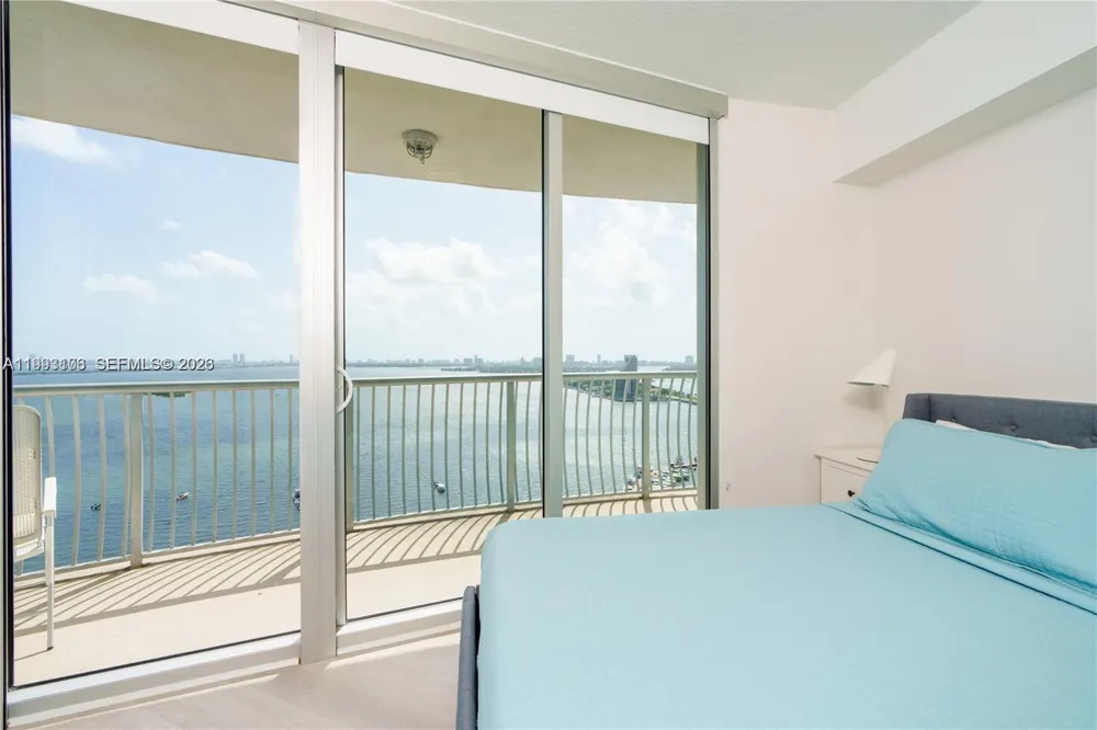 1750 Bayshore Dr #2401 Miami, FL 33132