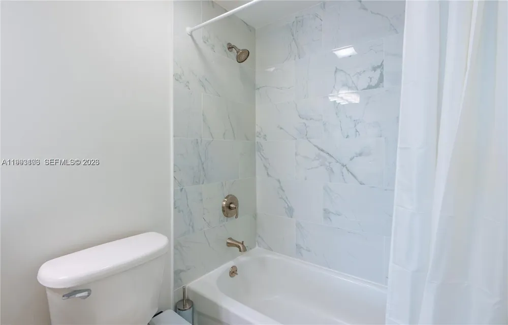 1750 Bayshore Dr #2401 Miami, FL 33132