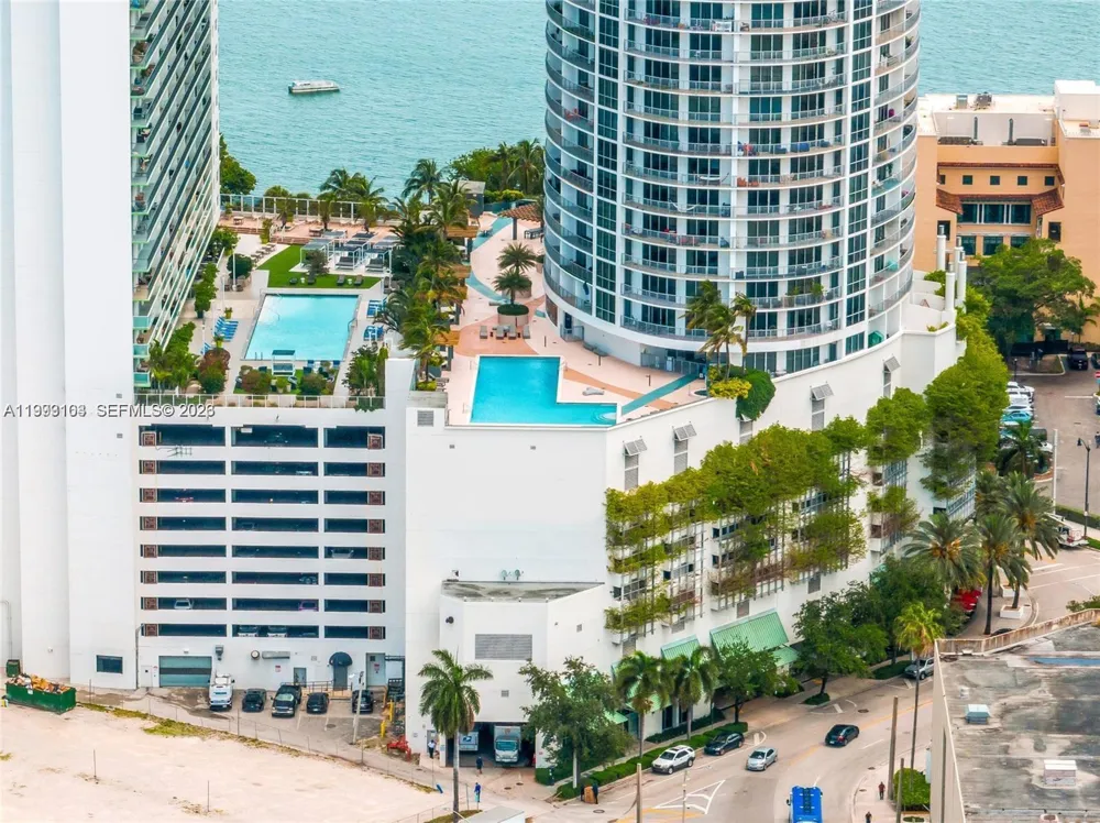 1750 Bayshore Dr #2401 Miami, FL 33132