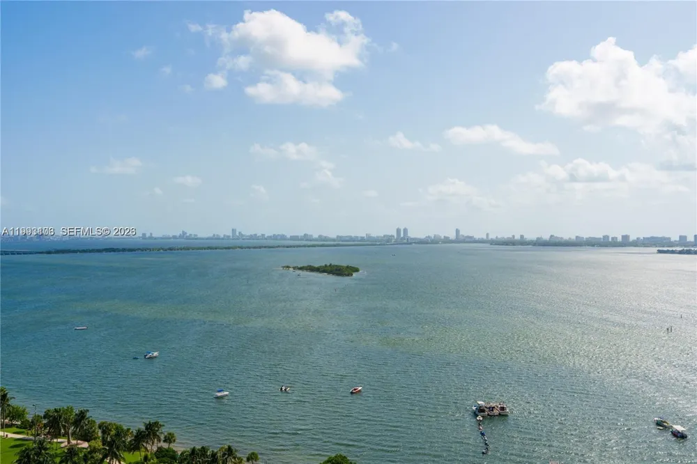 1750 Bayshore Dr #2401 Miami, FL 33132