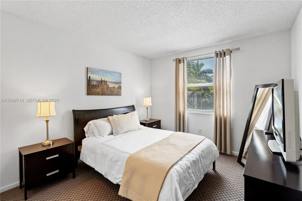 17100 Bay Rd #1301 Sunny Isles Beach, FL 33160