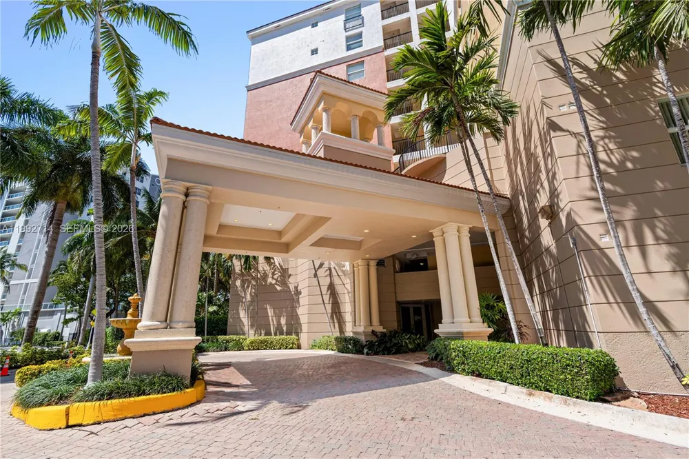 17100 Bay Rd #1301 Sunny Isles Beach, FL 33160