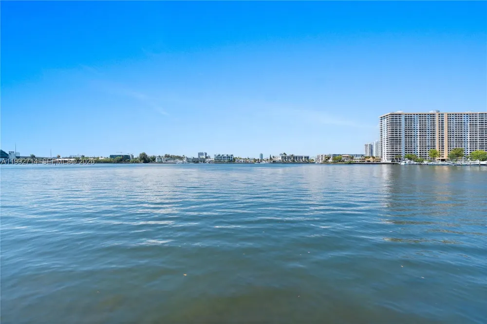 17100 Bay Rd #1301 Sunny Isles Beach, FL 33160