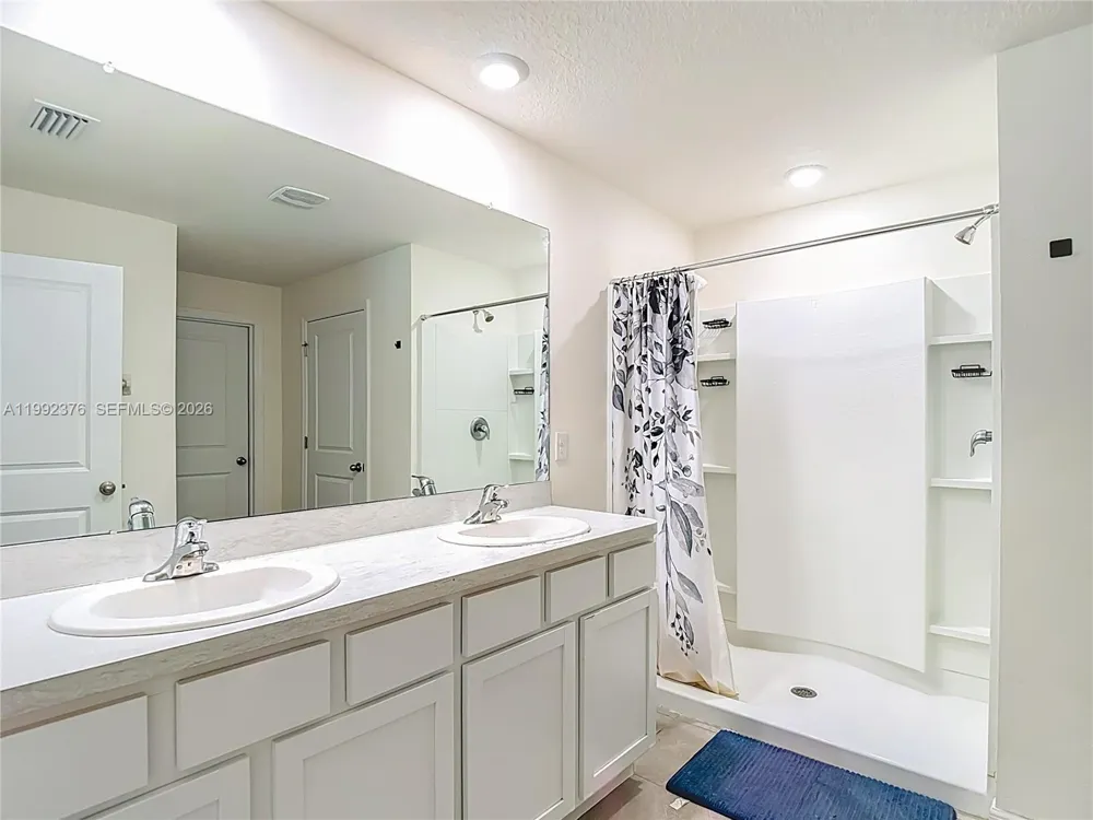 3034 Rim Dr Spring Hill, FL 34609