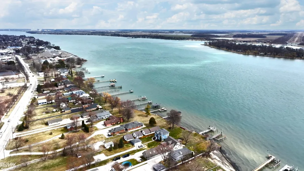 6609 S Parker Street Marine City City, MI 48039