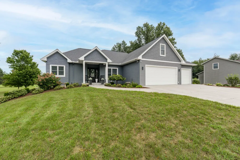 52039 Kern Drive Three Rivers, MI 49093