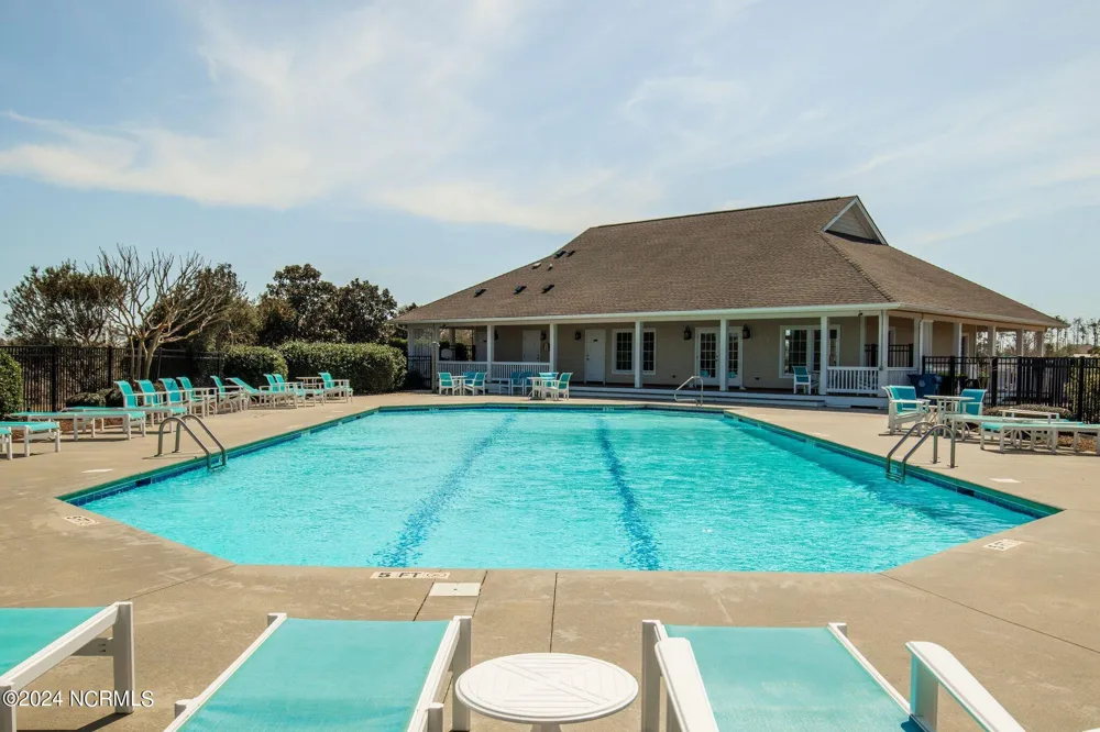 1302 Fathom Way Morehead City, NC 28557