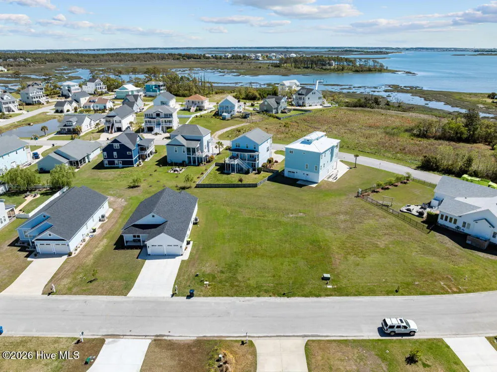 1302 Fathom Way Morehead City, NC 28557