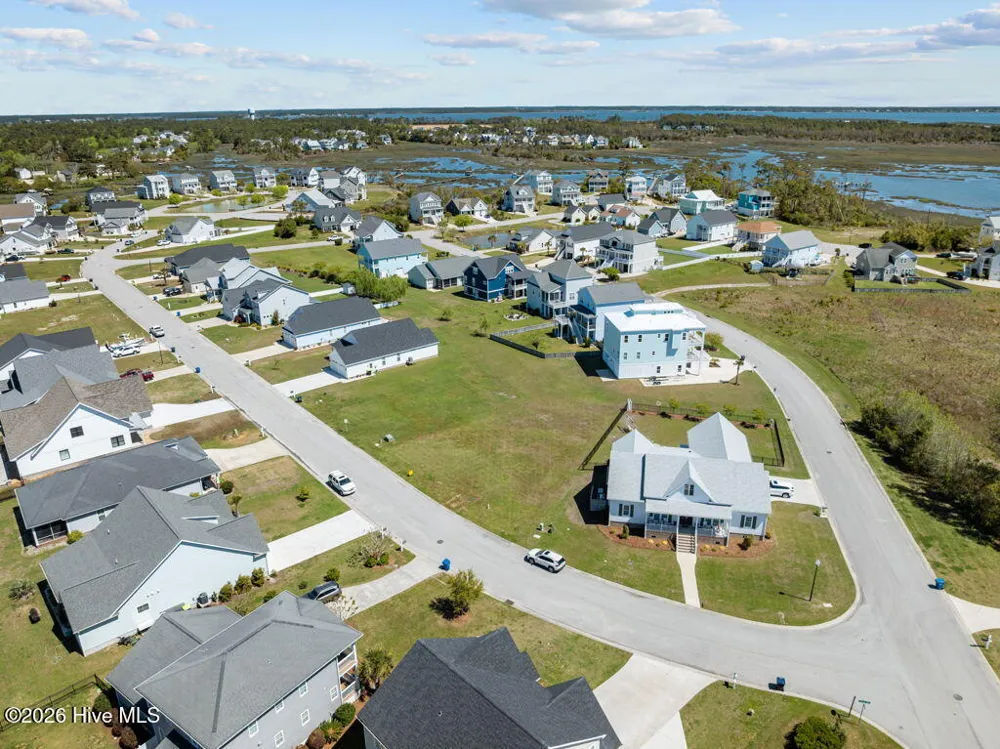 1302 Fathom Way Morehead City, NC 28557