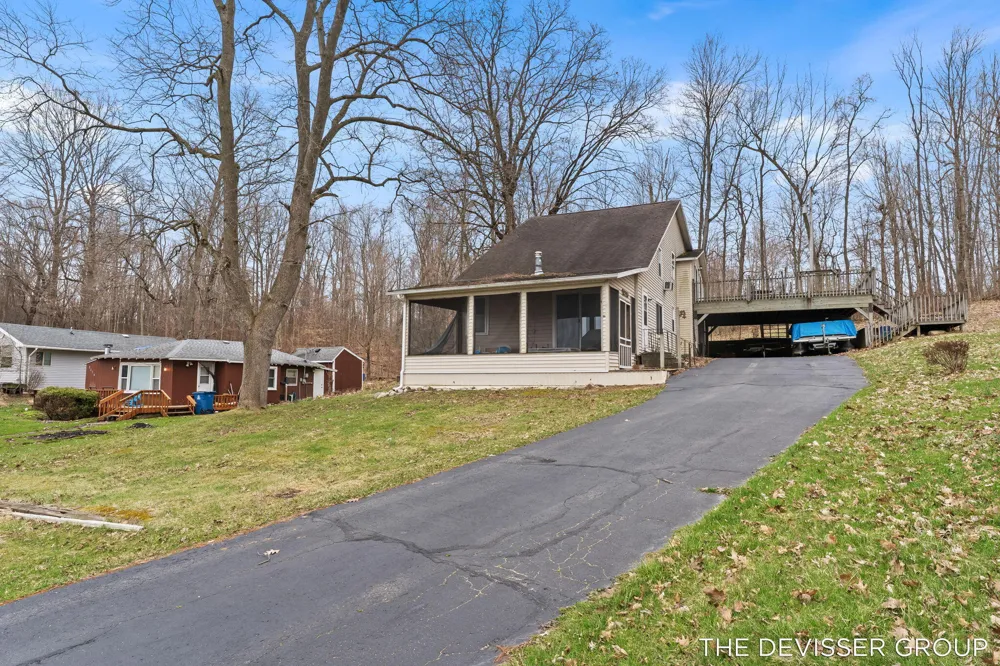 3136 Baseline Road Gobles, MI 49055