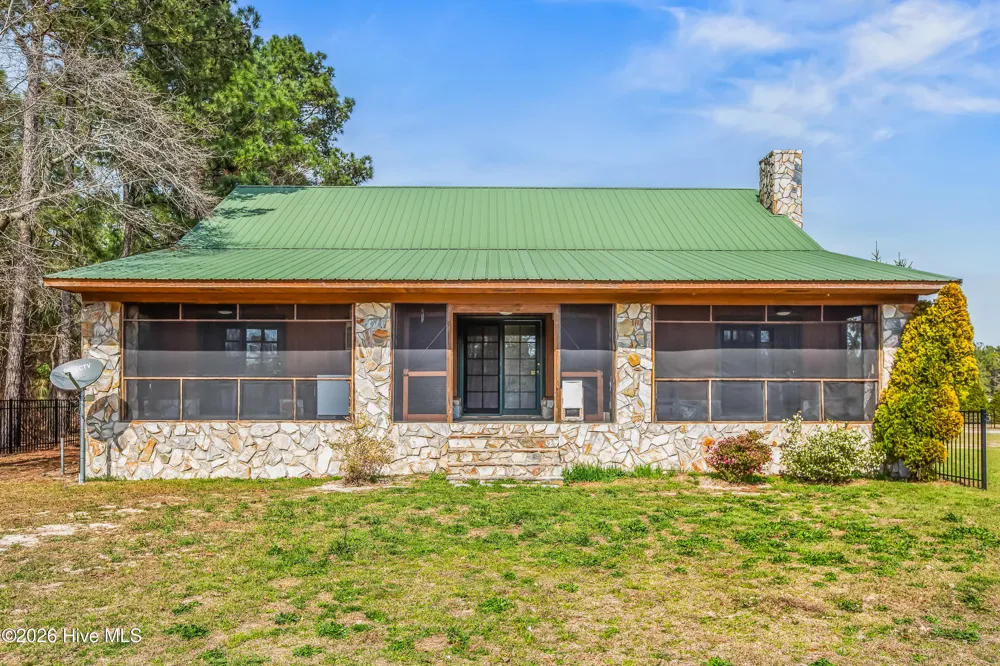 526 Springhill Church Road Hamlet, NC 28345