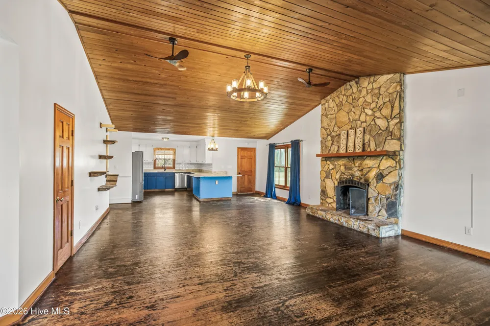 526 Springhill Church Road Hamlet, NC 28345