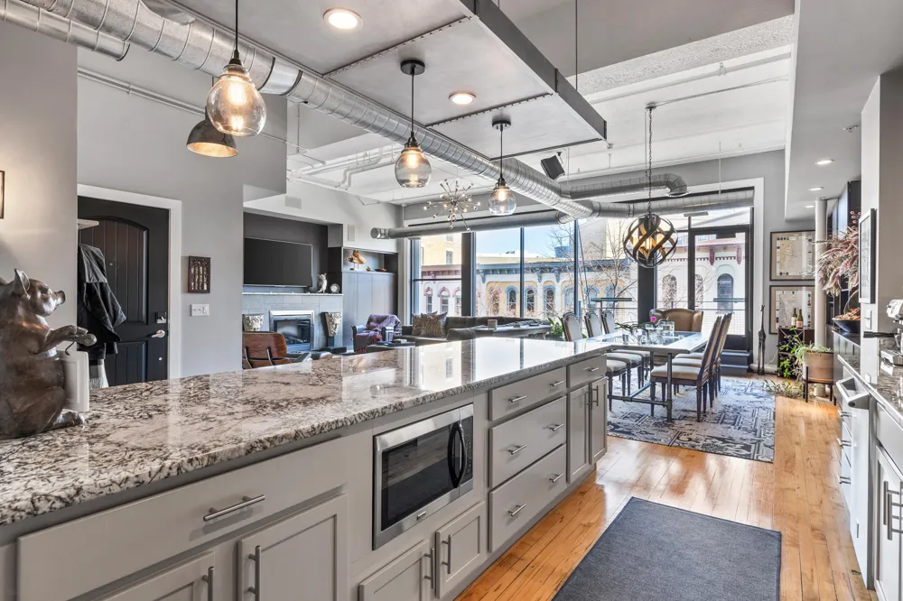 49 Monroe Center Street NW #5 Grand Rapids, MI 49503