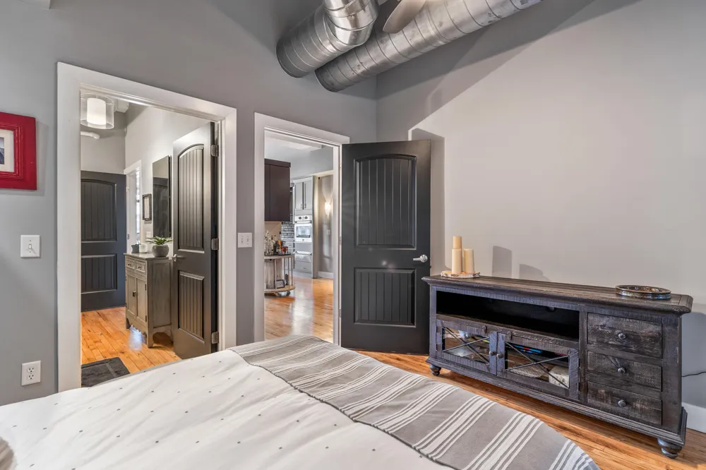 49 Monroe Center Street NW #5 Grand Rapids, MI 49503