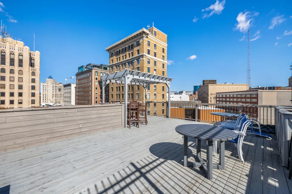 49 Monroe Center Street NW #5 Grand Rapids, MI 49503