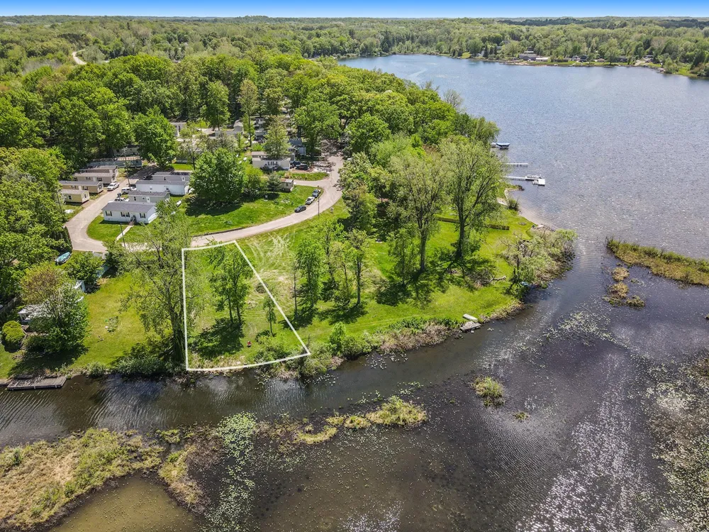 277 Lakeside Drive #Lot E Delton, MI 49046