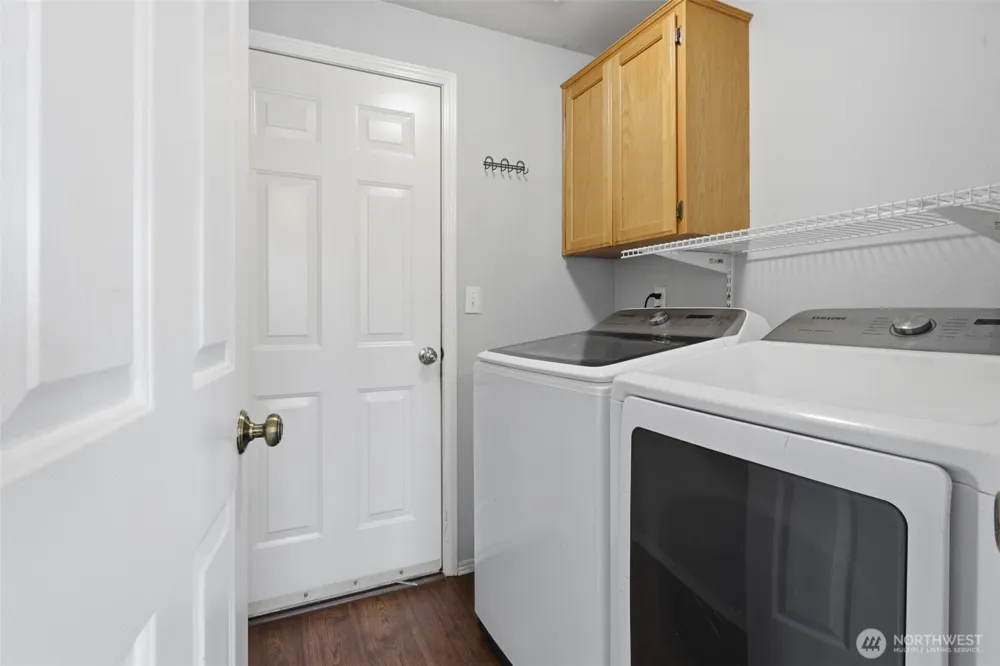 728 E Heritage Loop La Center, WA 98629