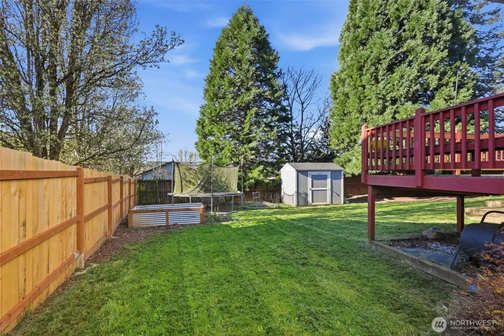 728 E Heritage Loop La Center, WA 98629