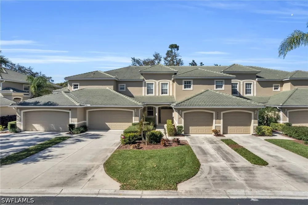 Laurel Greens Lane S #202 Naples, FL 34119