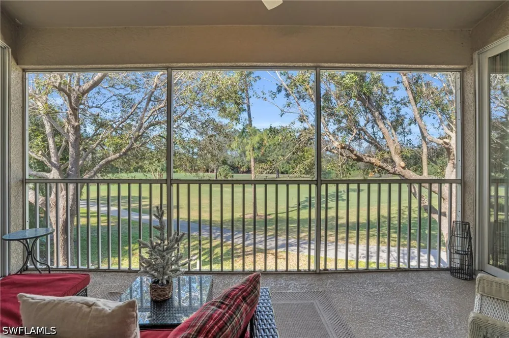 Laurel Greens Lane S #202 Naples, FL 34119