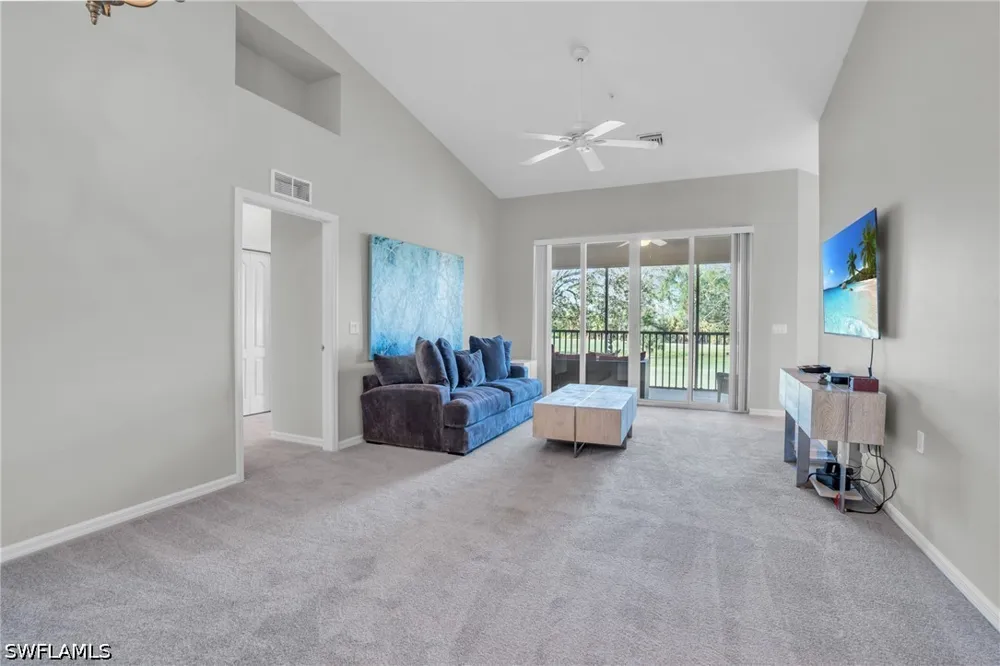 Laurel Greens Lane S #202 Naples, FL 34119