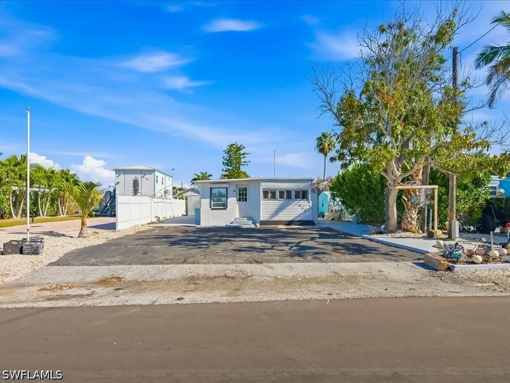 Palm Avenue E Goodland, FL 34140