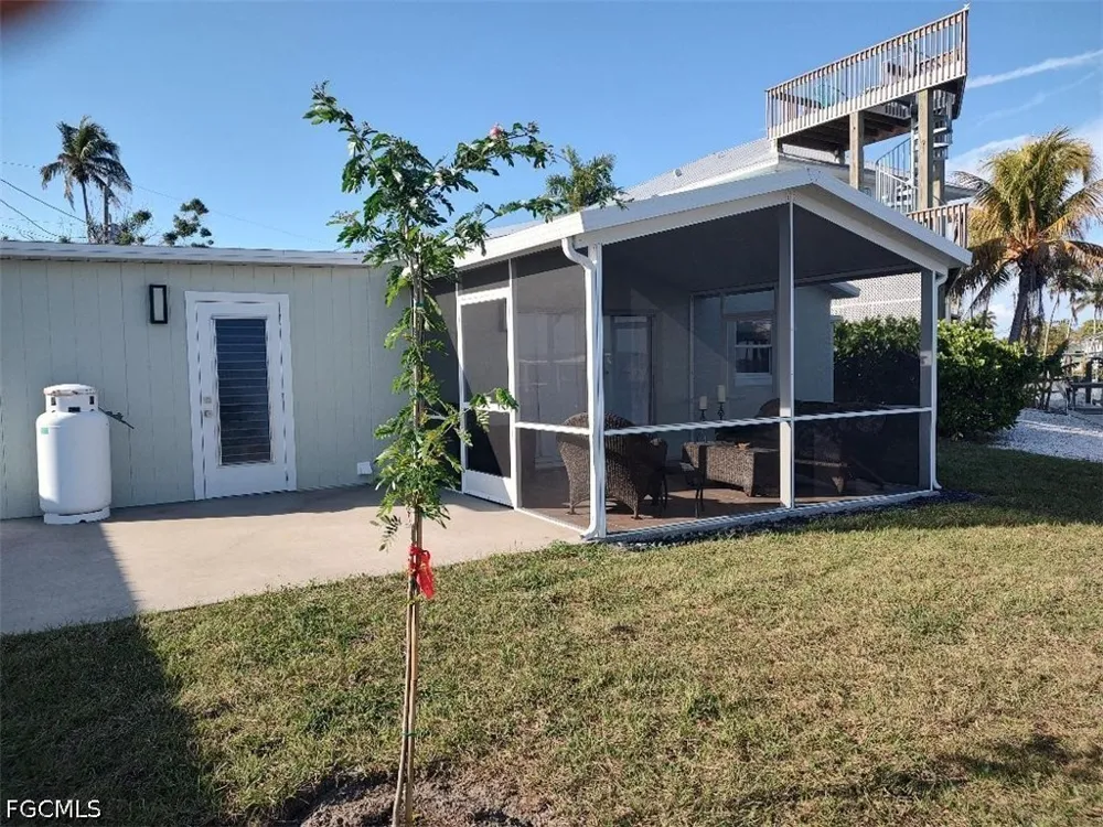 3rd Street Matlacha, FL 33993
