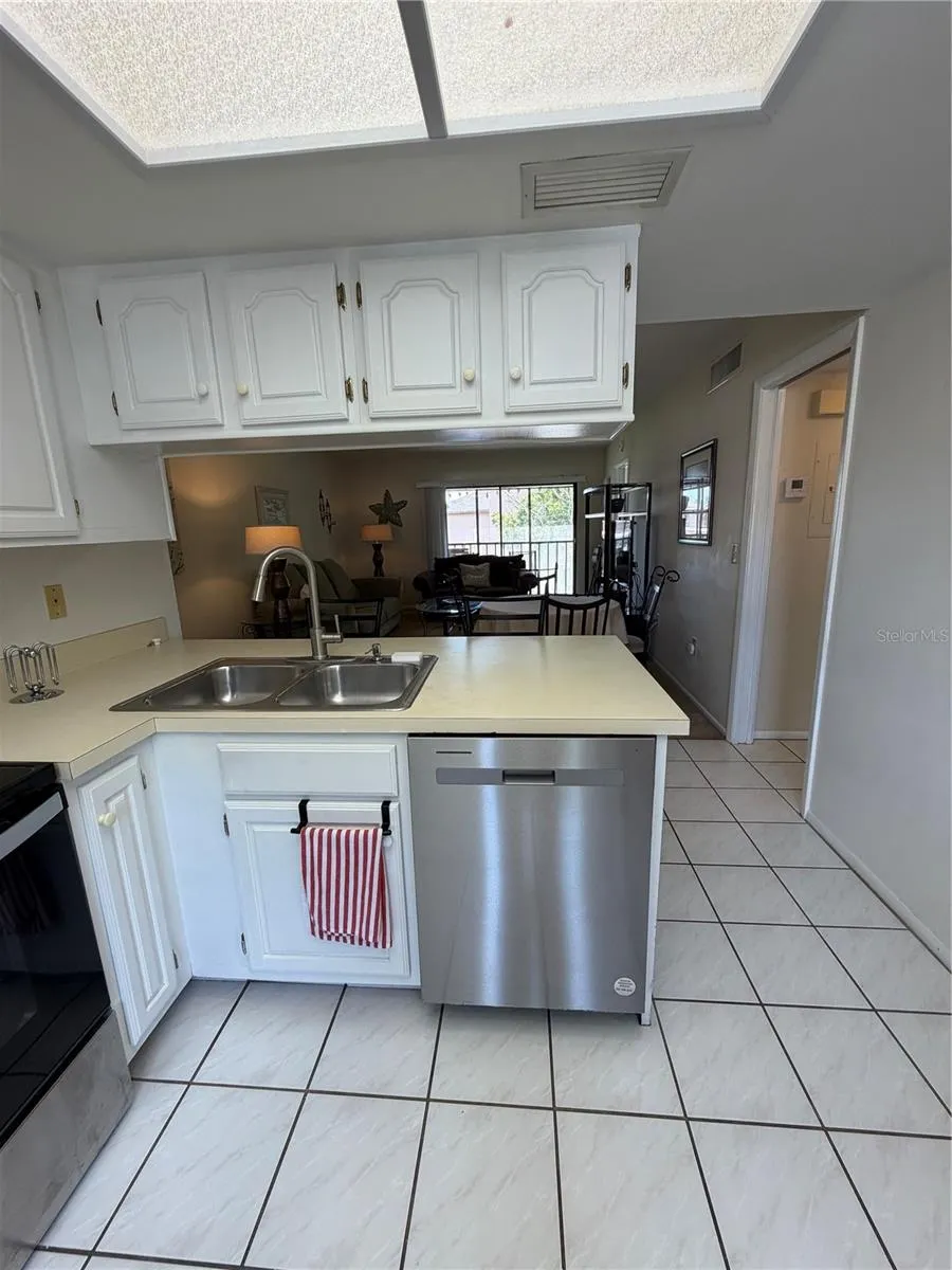204 WINDWARD PLACE #36 Oldsmar, FL 34677